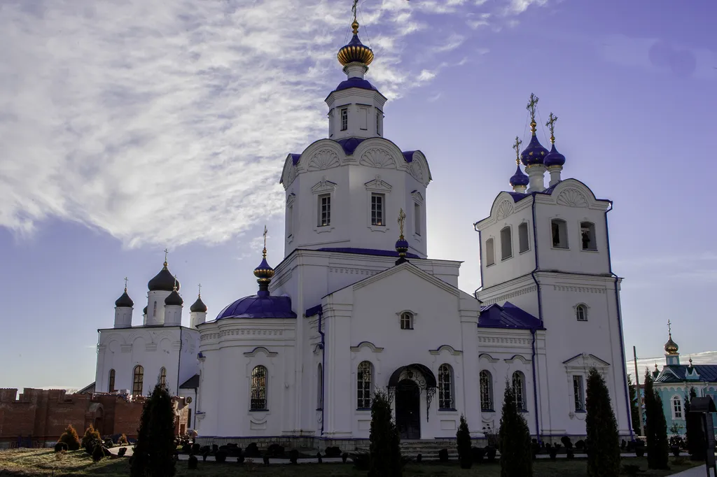 Трехкомнатная с оригинальным дизайнерским ремонтом ЦЕНТР