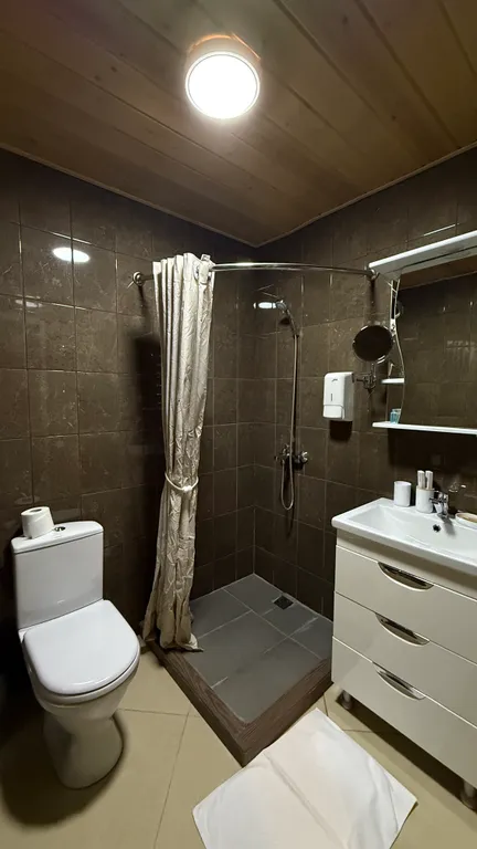 6-комнатный Дом