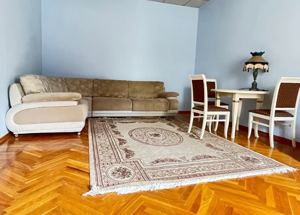 Уютный дом в самом центре города