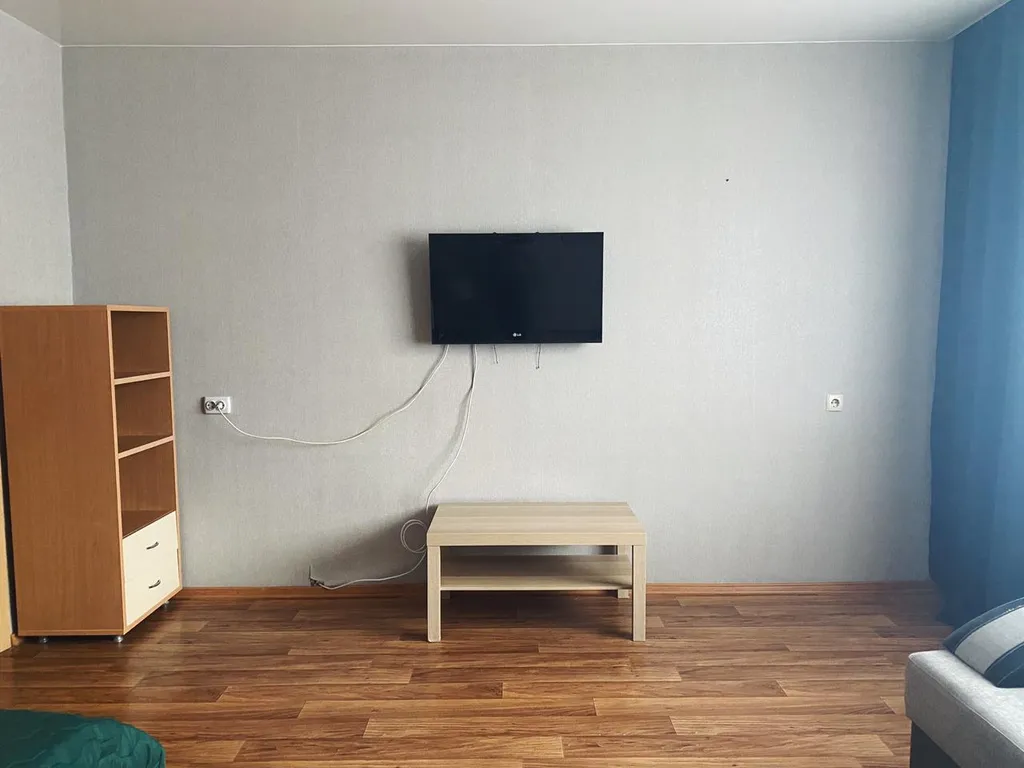 Квартира Уютная квартира напротив ТРЦ Планета — Красноярск