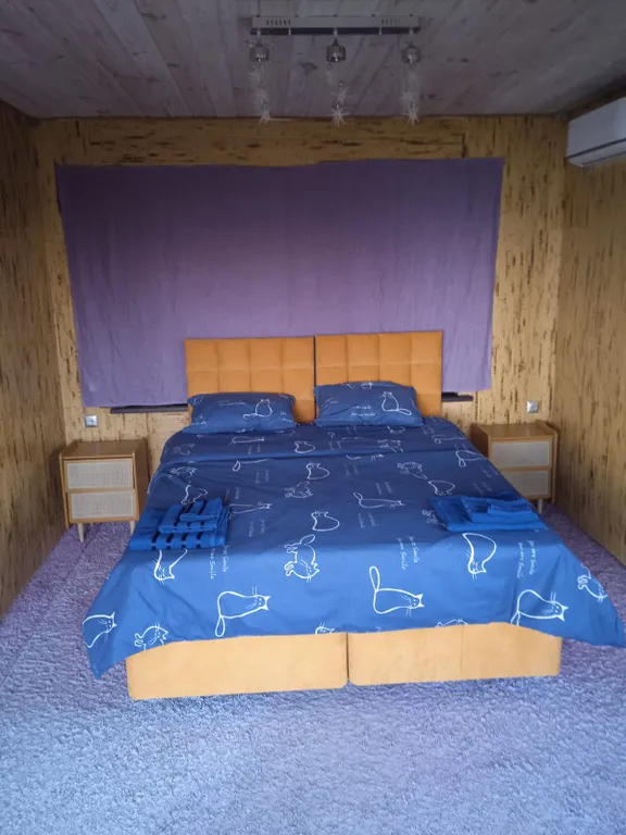 Дом-замок на море