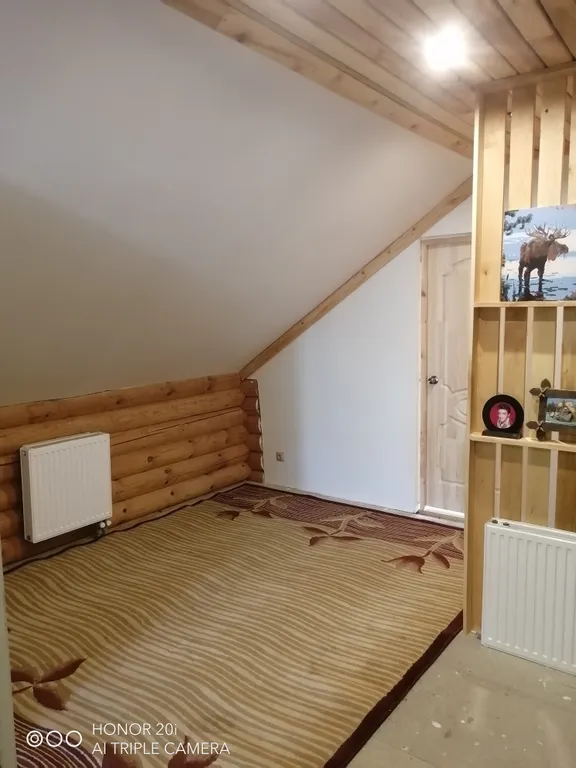 Дом из дерева у моря