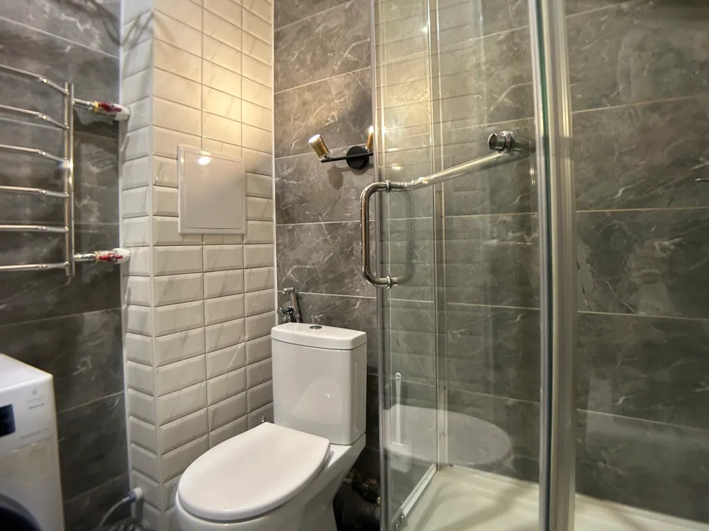 Новая комфортная квартира с кондиционером в удобном месте