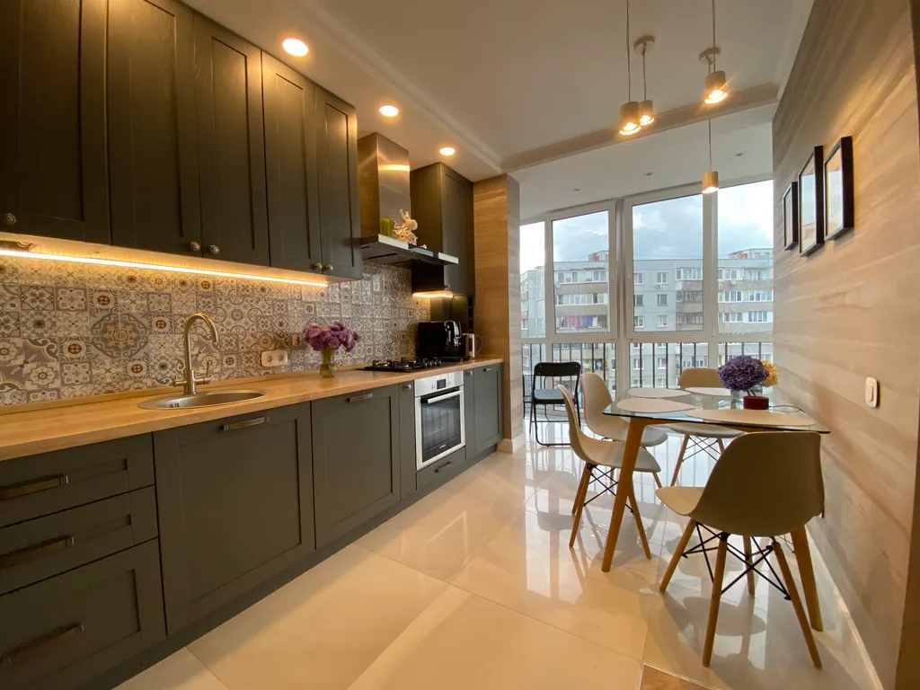 Трехкомнатные апартаменты в рыбной деревне