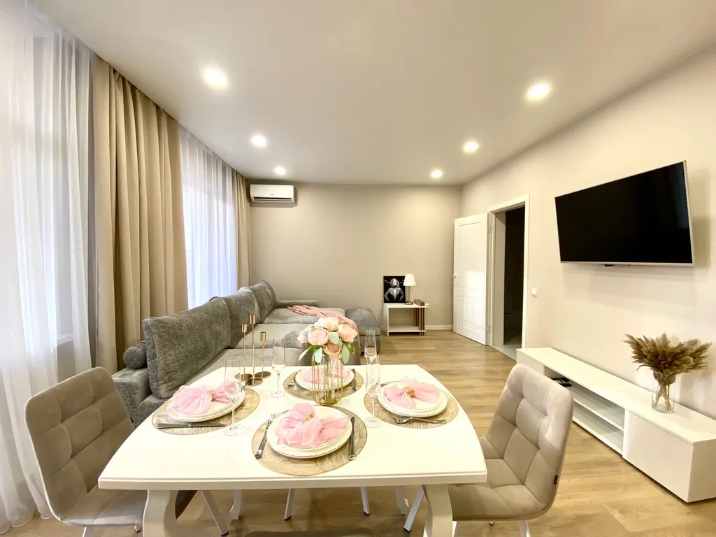 Новая, современная квартира