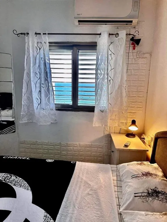 Красивая 2 ком квартира на набережной с прямым видом на море и закаты