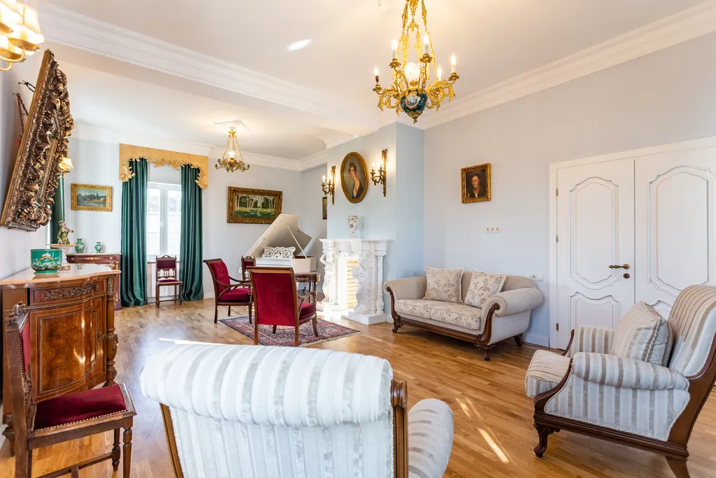 Shindisi Residence, VIP Villa