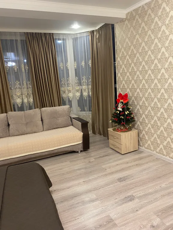 УЮТНАЯ КВАРТИРА,В ТИХОМ ЦЕНТРЕ ТУАПСЕ