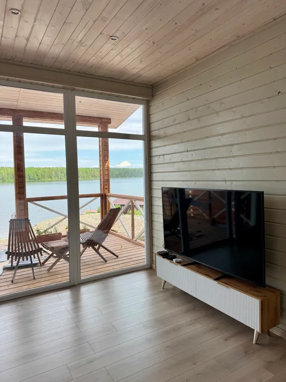 Коттедж Онежская Горка на берегу озера