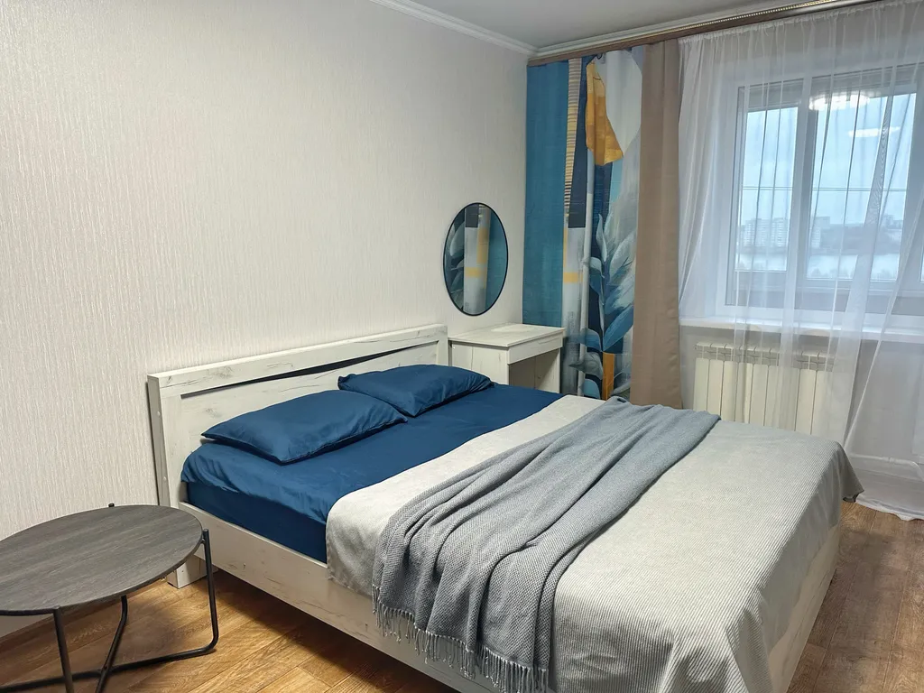 Двухкомнатная квартира с видом на реку на набережной — аренда посуточно в Йошкар-Ола