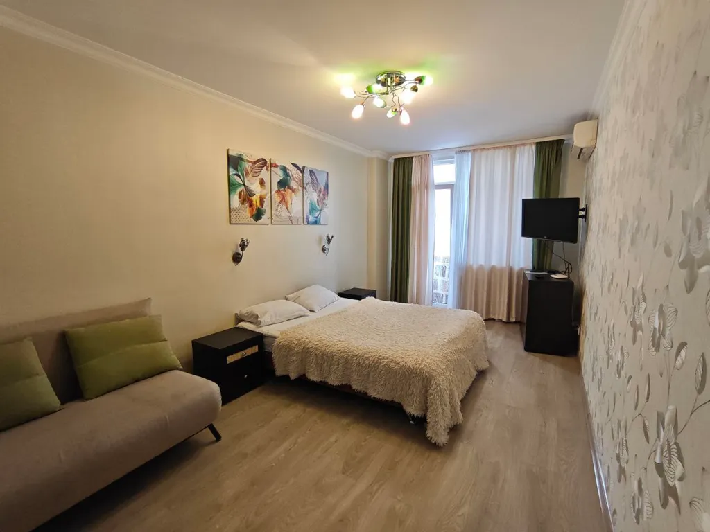 Квартира Квартира Просторная однокомнатная рядом с Херсонесом с балконом — Севастополь