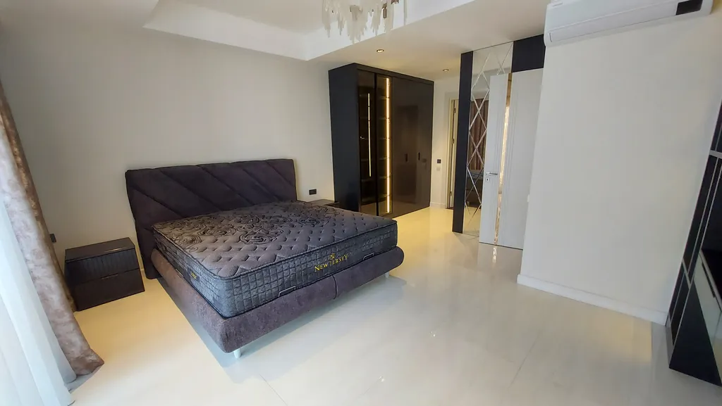 Квартира XL в Azura World Residence c лучшим видом