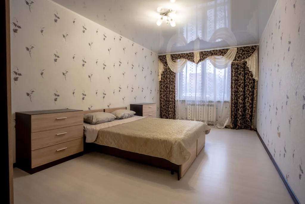 Апартаменты большие на главном проспекте