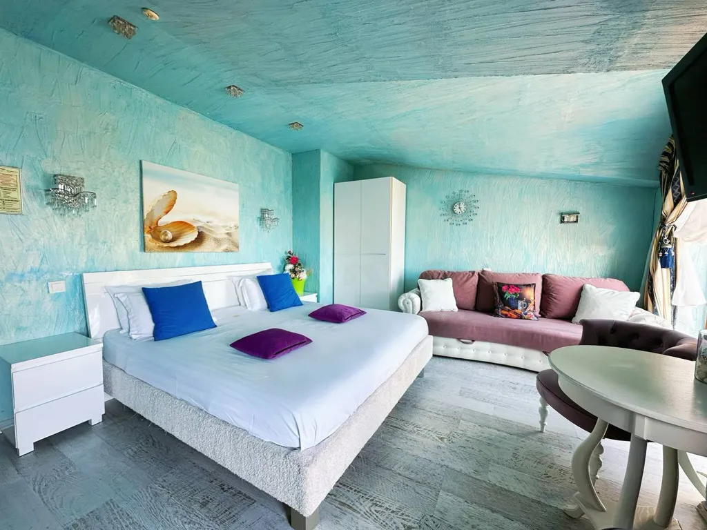 Квартира Люкс — аренда посуточно в Алупка