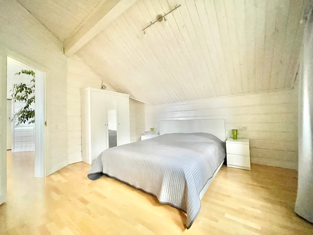 Коттедж Успех с 5 спальнями, сауной и камином