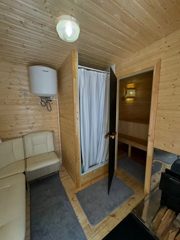 Домик в лесной зоне