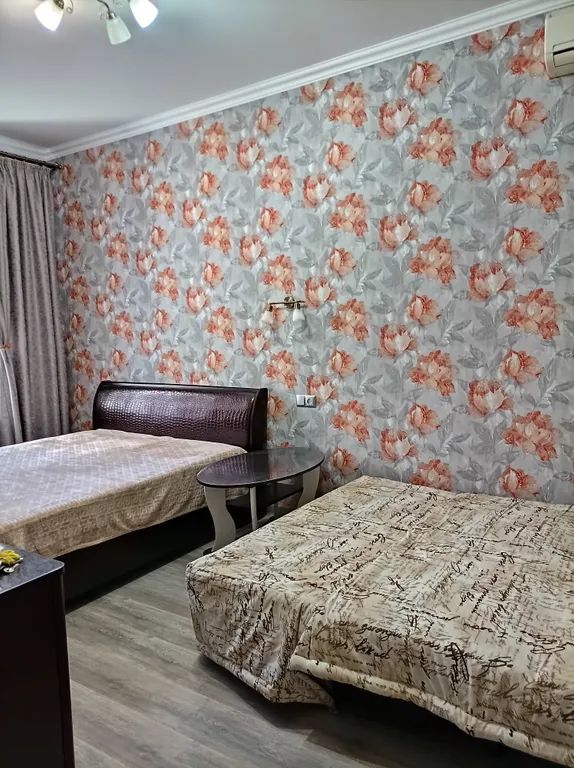 Квартира Уютная квартира с небольшой зеленой зоной отдыха — Евпатория