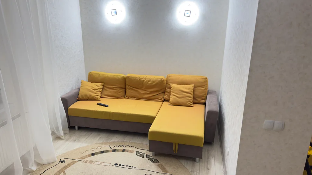 Просторная двухуровневая квартира в пяти минутах от моря