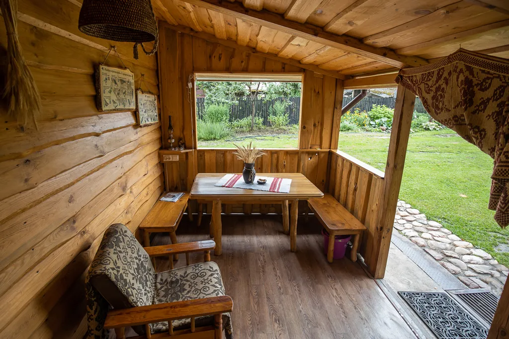 Агроусадьба в хуторской тиши с камином, сеновалом и сном на пчелах