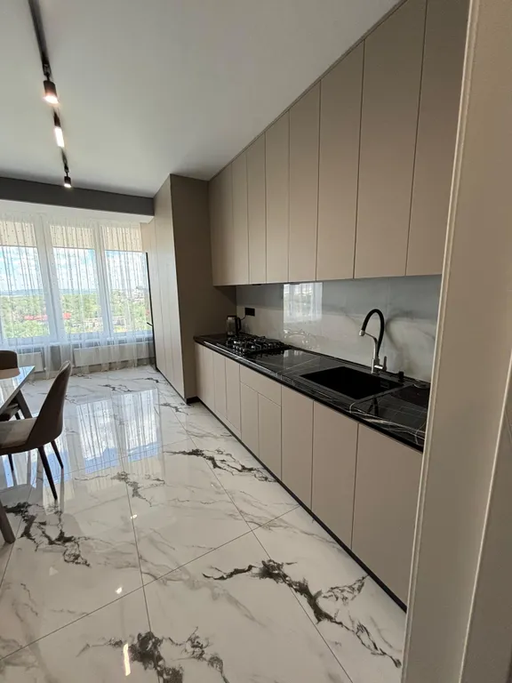 Квартира в новом доме — аренда посуточно в Красный Пахарь