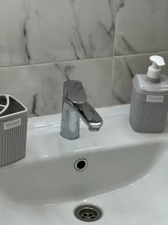 Уютная студия с удобным расположением, парковкой, близко к вокзалу