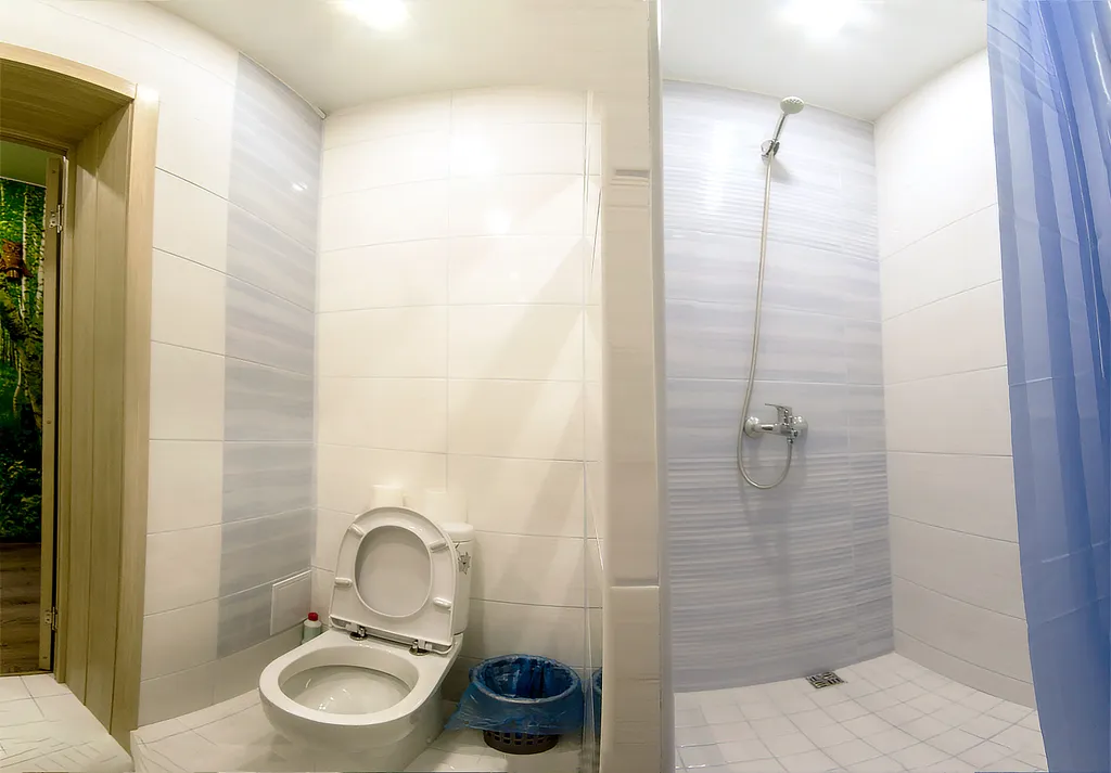 Студия возле Ипатьевского монастыря с видом на речку