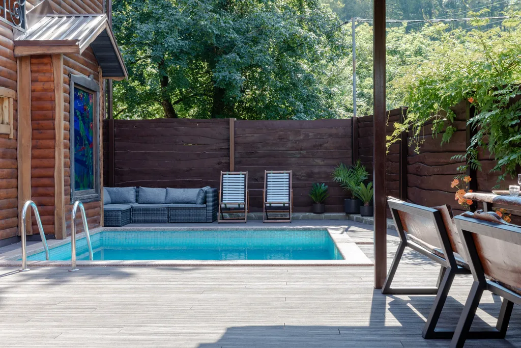 Загородный коттедж с баней и подогреваемым бассейном