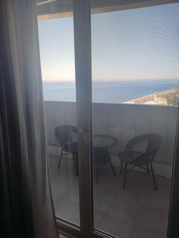 Квартира Квартира Большая студия с балконом и видом на море. 425 — Батуми