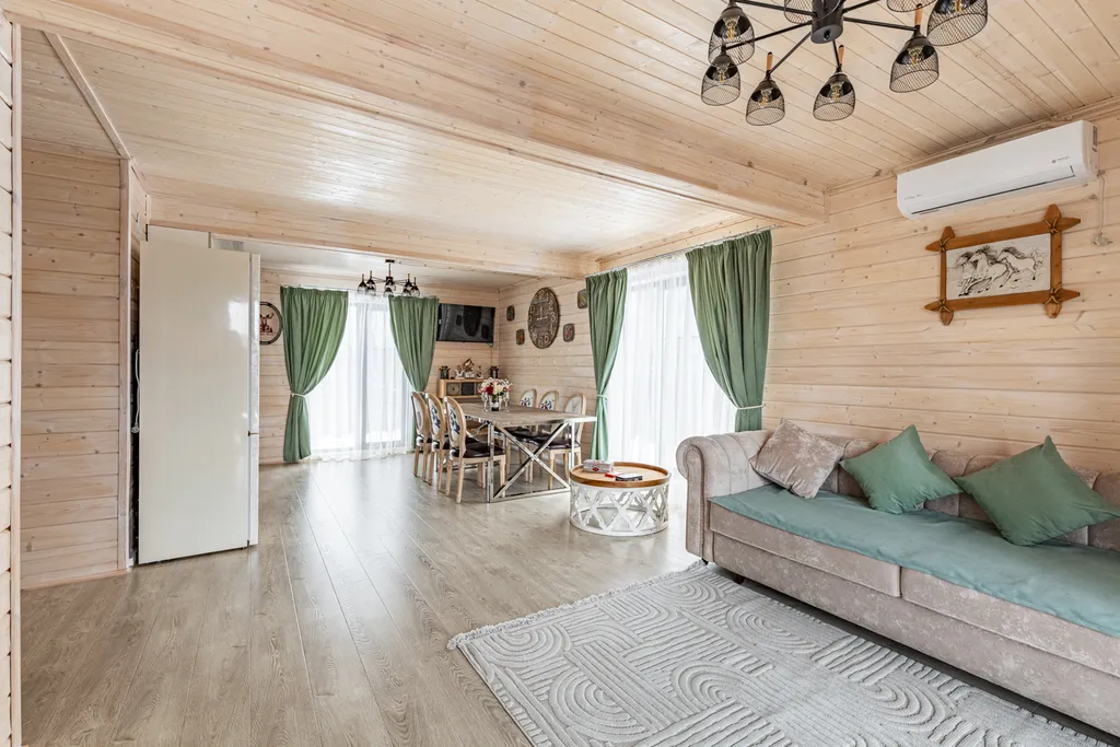 Частный дом с баней на дровах