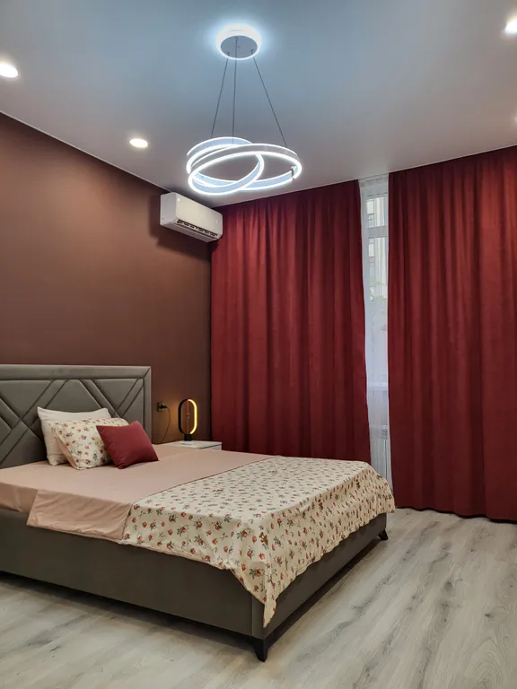 Евродвушка с авторским дизайном, в центре, около Мега парка