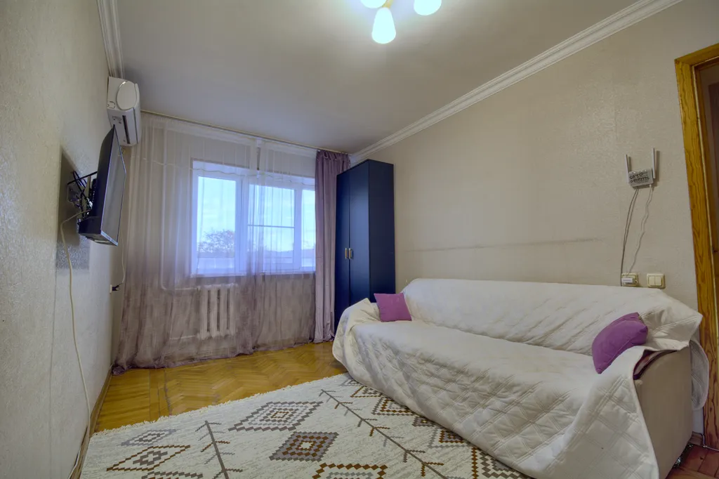 Просторная 2 ком. квартира в центре Нальчика у Атажукинского парка