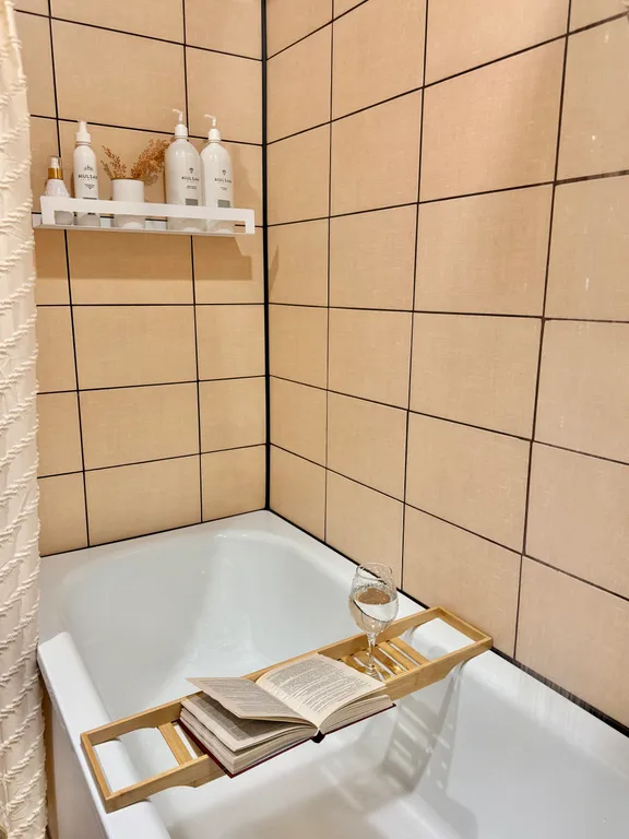 Светлая квартира на въезде в город