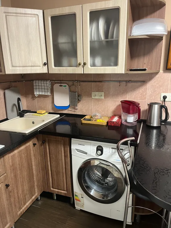 Коттедж Коттедж Сдам котедж с беседкой и мангальной зоной в центре Ялты — Ялта