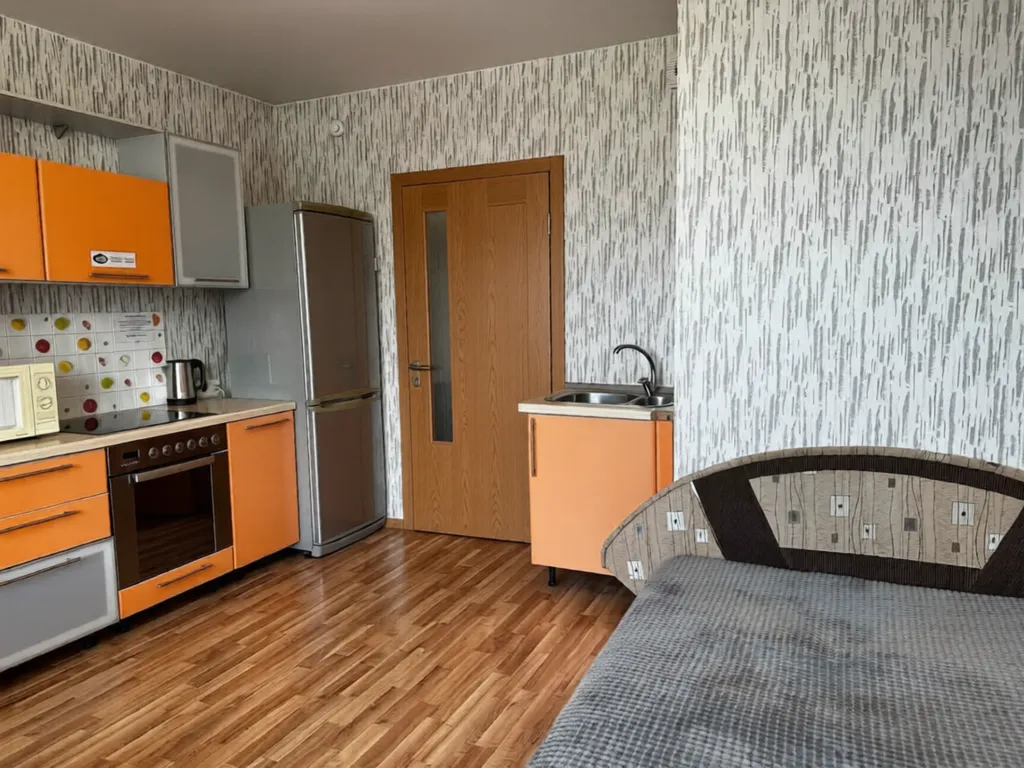 Квартира Квартира Студия для бюджетного размещения, спальный район — Красноярск