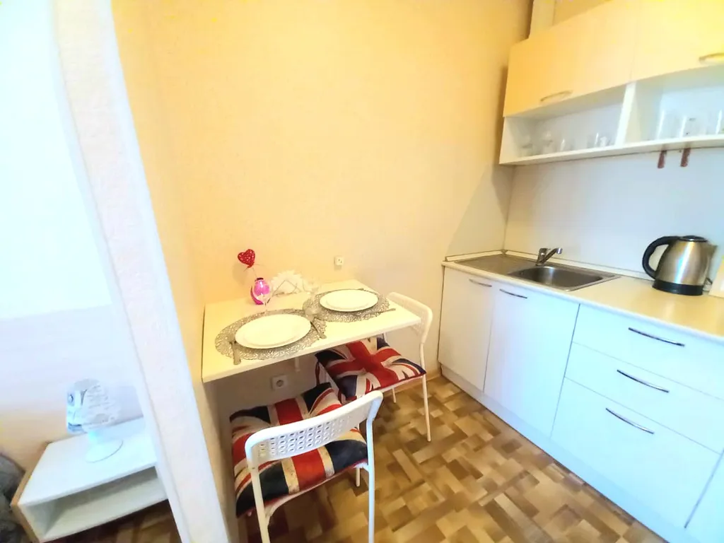 Рядом с вокзалом Томск-2 и жд больницей