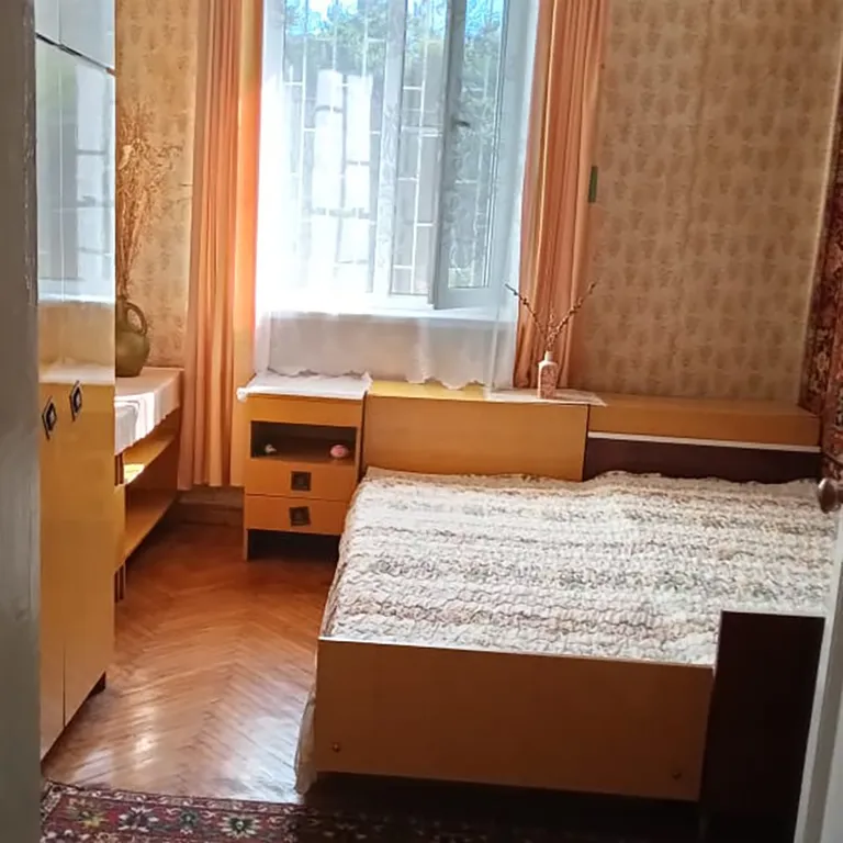 2-комнатная квартира в элитном районе города, напротив лучшего пляжа