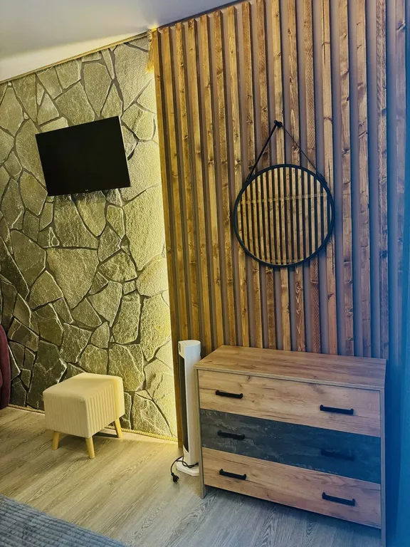 Премиальный Гостевой Дом в темных тонах с видом на горы