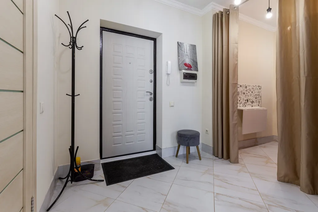 Уютная двухкомнатная квартира на Лукачева 10