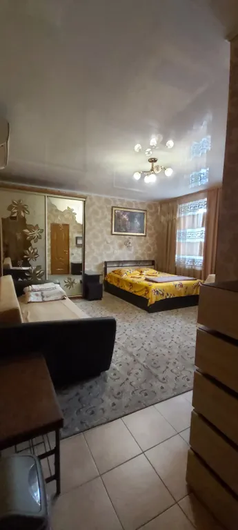 Часть дома с отдельным входом и террасой