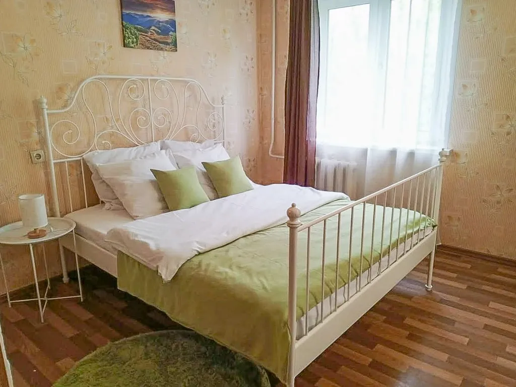 Уютная 1-комнатная квартира с балконом в хорошем районе — аренда посуточно в Иваново