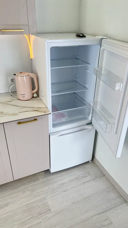 Новая двухкомнатная квартира с видом на море