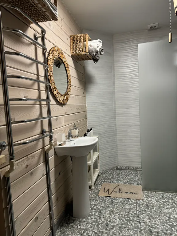 Уютный загородный дом с баней на берёзовых дровах