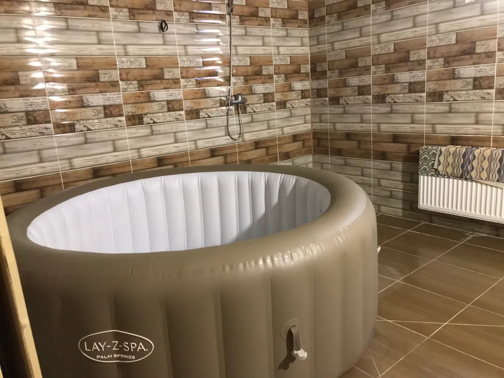 Вилла Казачка с теплым уличным бассейном