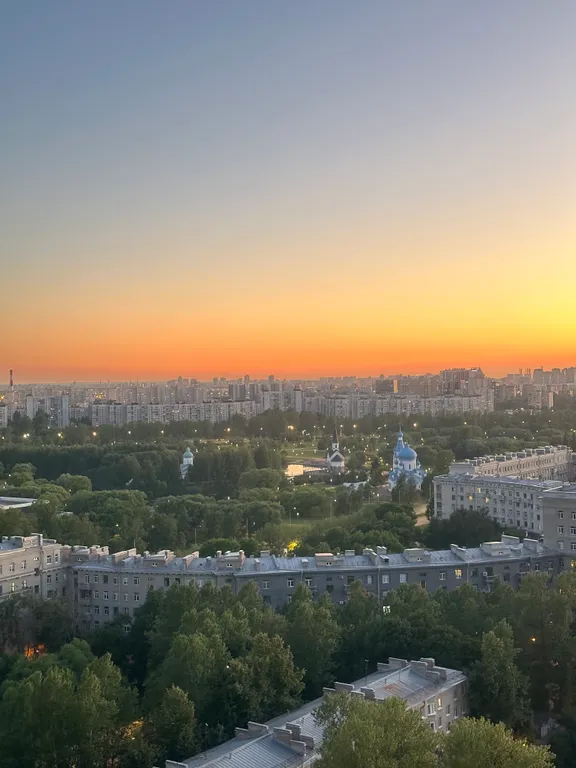 Квартира Необыкновенная квартира у метро Звездная — Санкт-Петербург