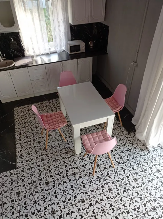 Домик в поселке Беседа