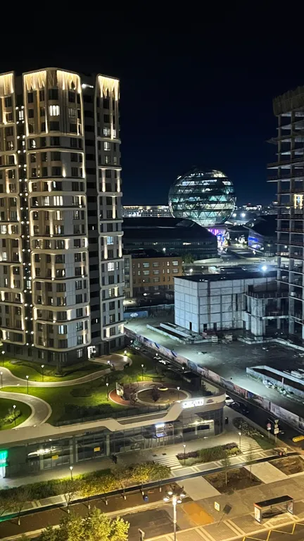 ЖК Арай Тауерс с видом на проспект