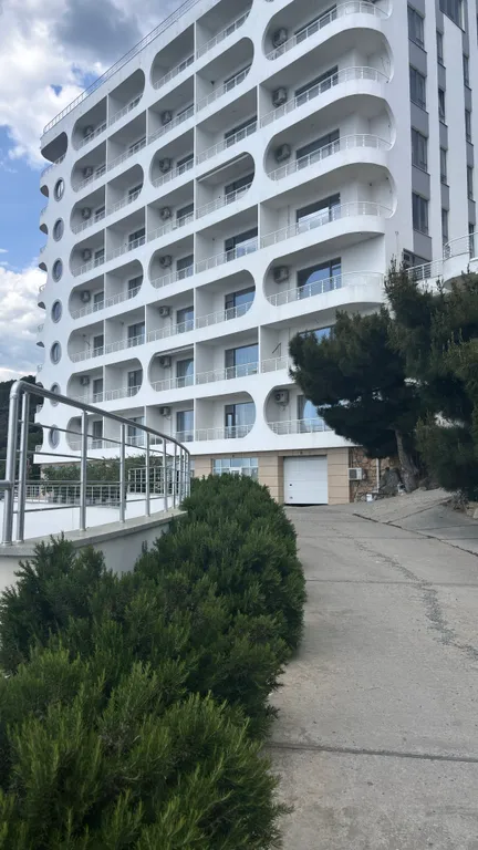 Квартира у Ласточкиного гнезда