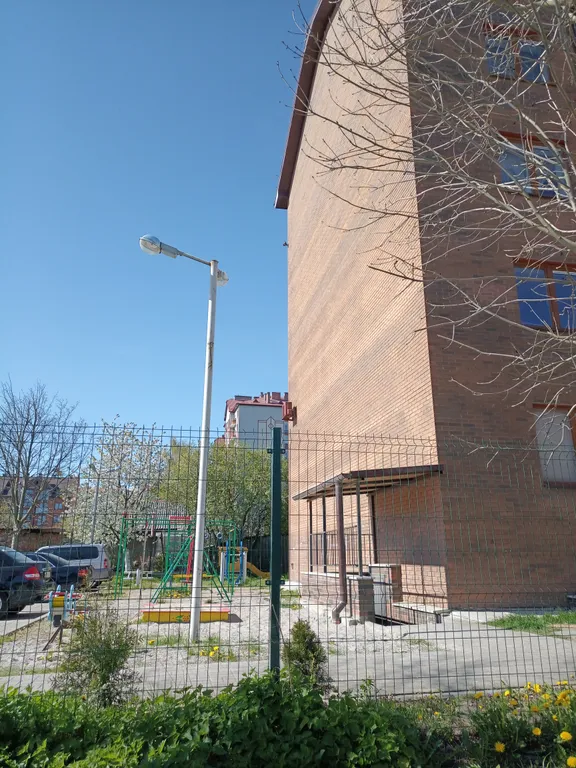 Просторная квартира на тихой улице