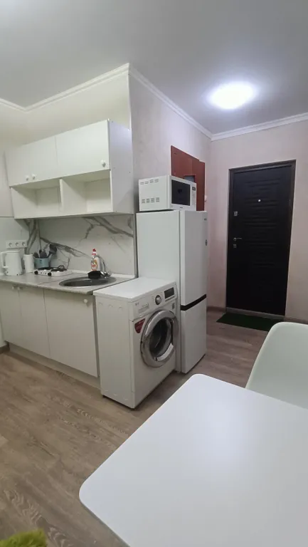 Уютная квартира в развитом районе города, с видом на море