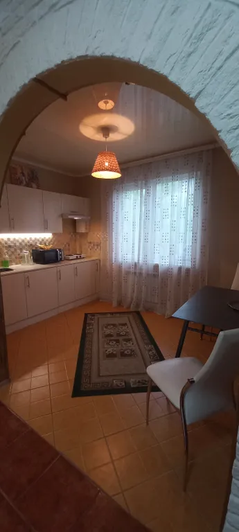 Коттедж Уютный дом рядом с морем в тенисом, фруктовом саду. — Южная Озереевка